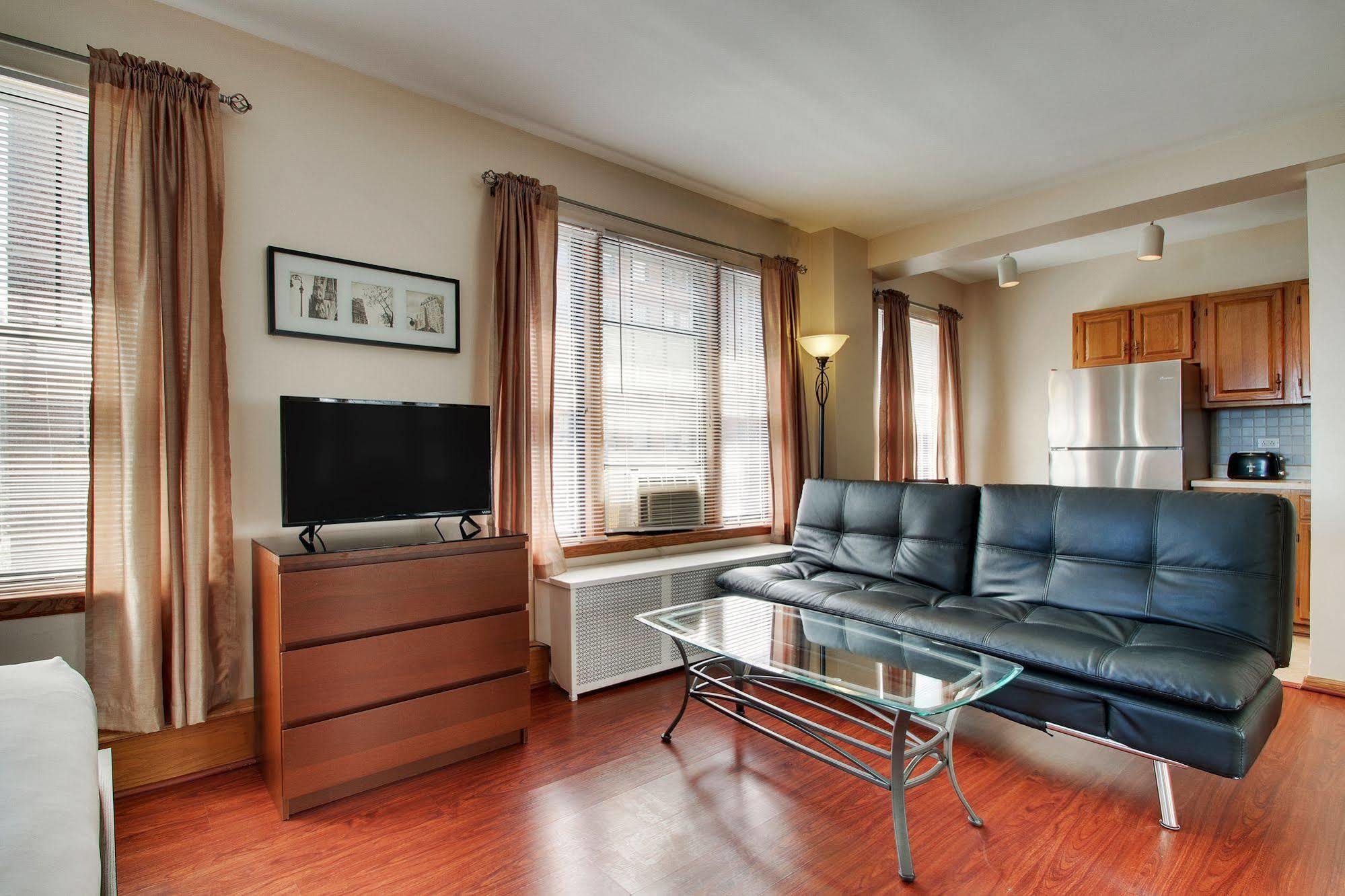 Dewitt Hotel And Suites Чикаго Экстерьер фото